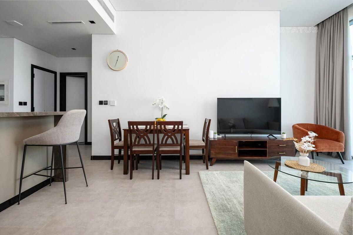 2br-bd-15ns Burj Khalifa Canal Views Apartment Dubai